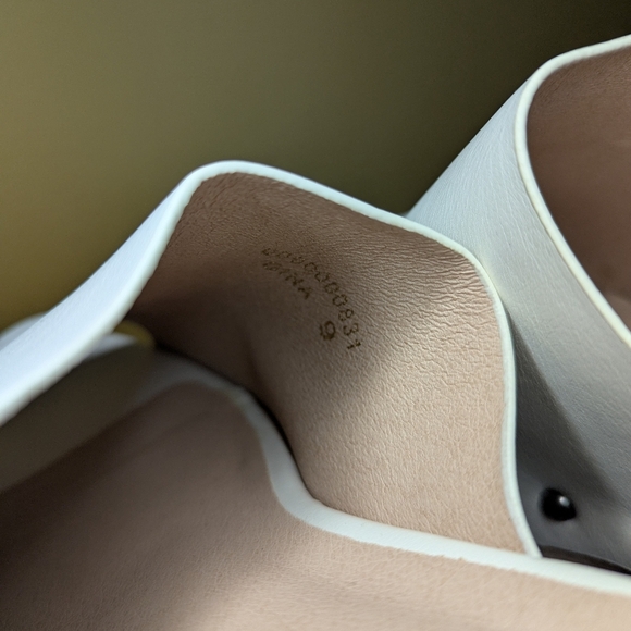 Shu Shop GINA Soft Faux Leather Clog Size 9 Color:Bone - Picture 4 of 9